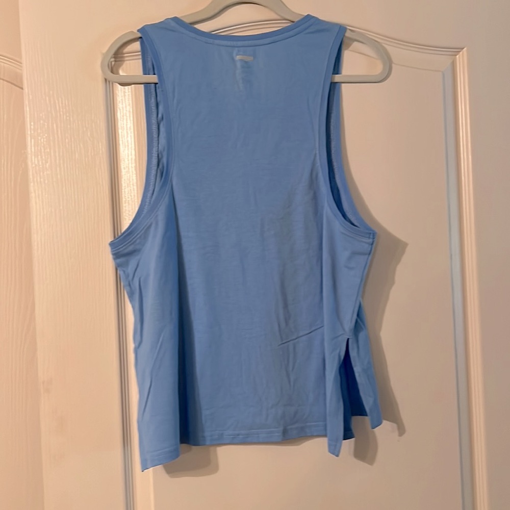 Starter Muscle Tank - Picture 3 of 4